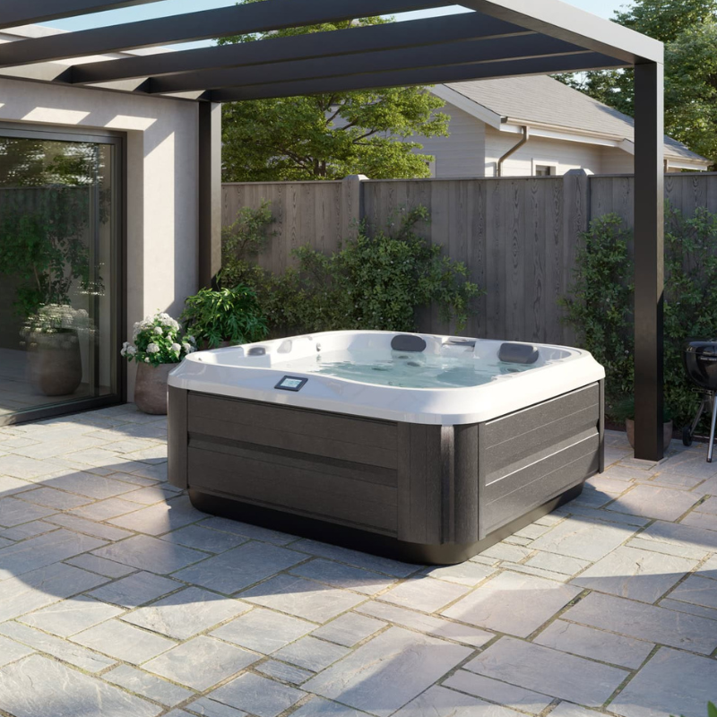 Jacuzzi J-325 Hot Tub