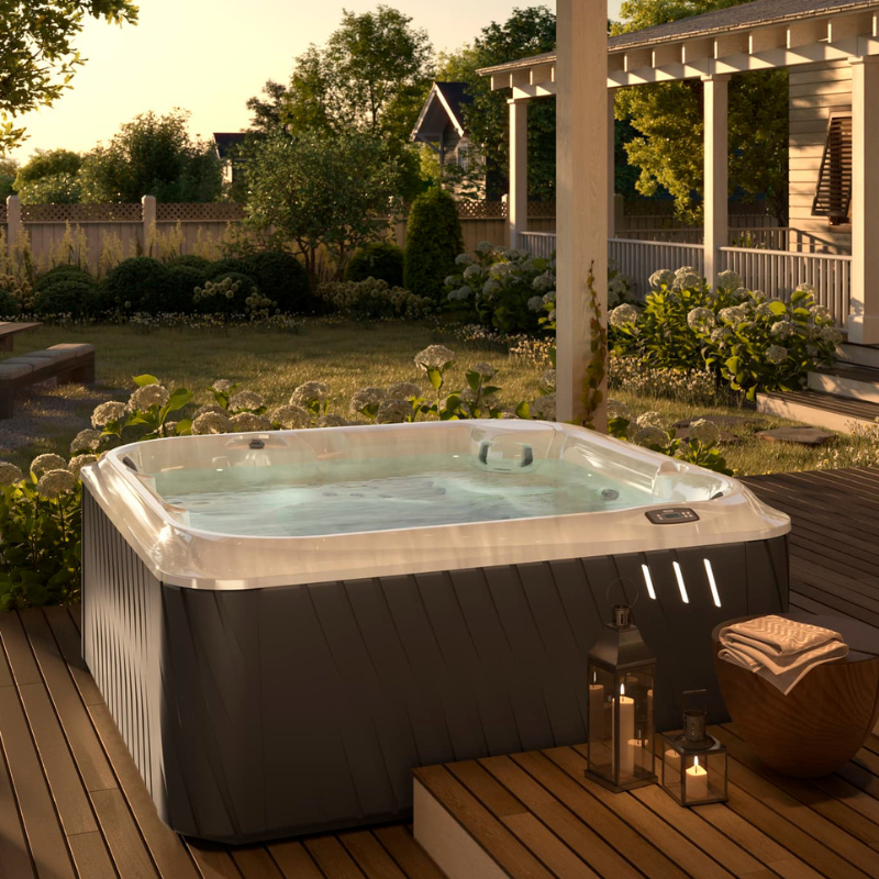 Jacuzzi J-285 Hot Tub