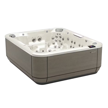 Jacuzzi J509 Hot Tub