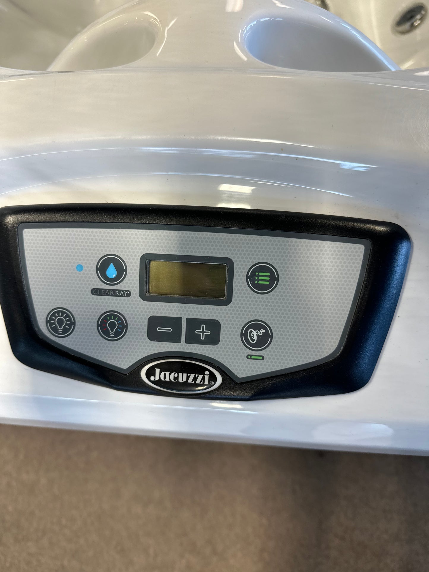 2021 J315 Platinum Ebony 120/240v UV and Ozone
